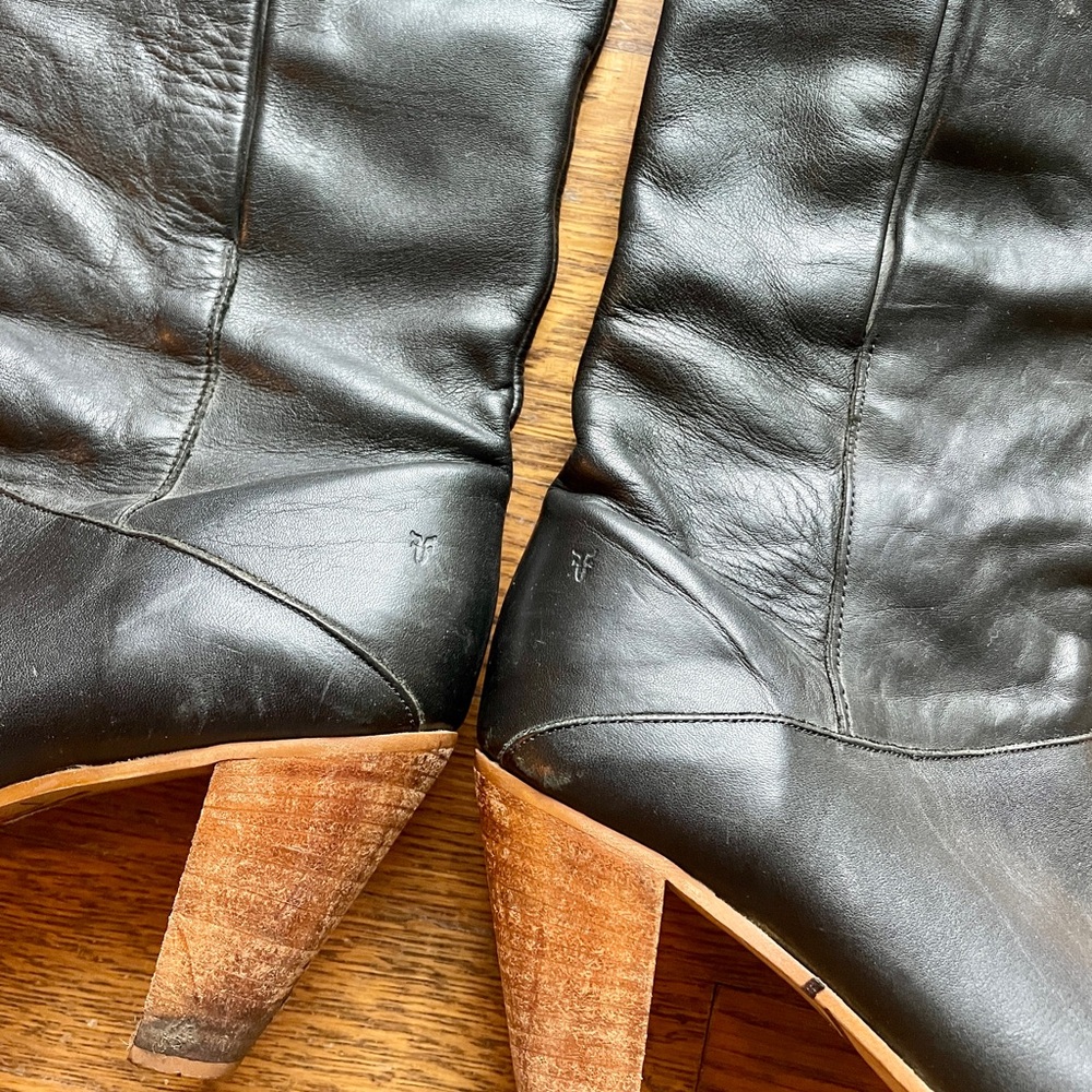 Vintage 1970s Frye Crissie Boots Black Leather 3” Heels Pleated Foldover Slouch